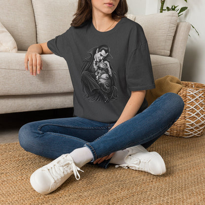 Vampire & Kitty Tee  Cute Gothic Dracula Cat Graphic T-Shirt