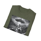 Cat UFO Selfie T-Shirt — Cute Alien Abduction Cat Graphic Tee