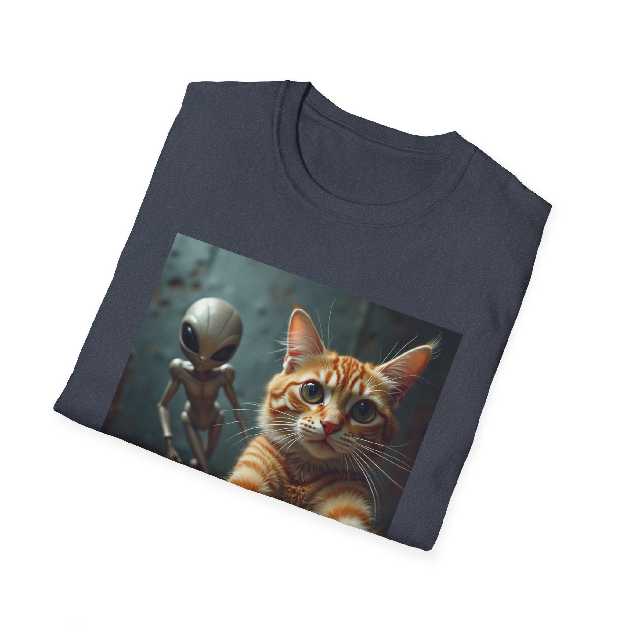 Alien Selfie T‑Shirt — Cute Ginger Cat & UFO Friend Graphic Tee