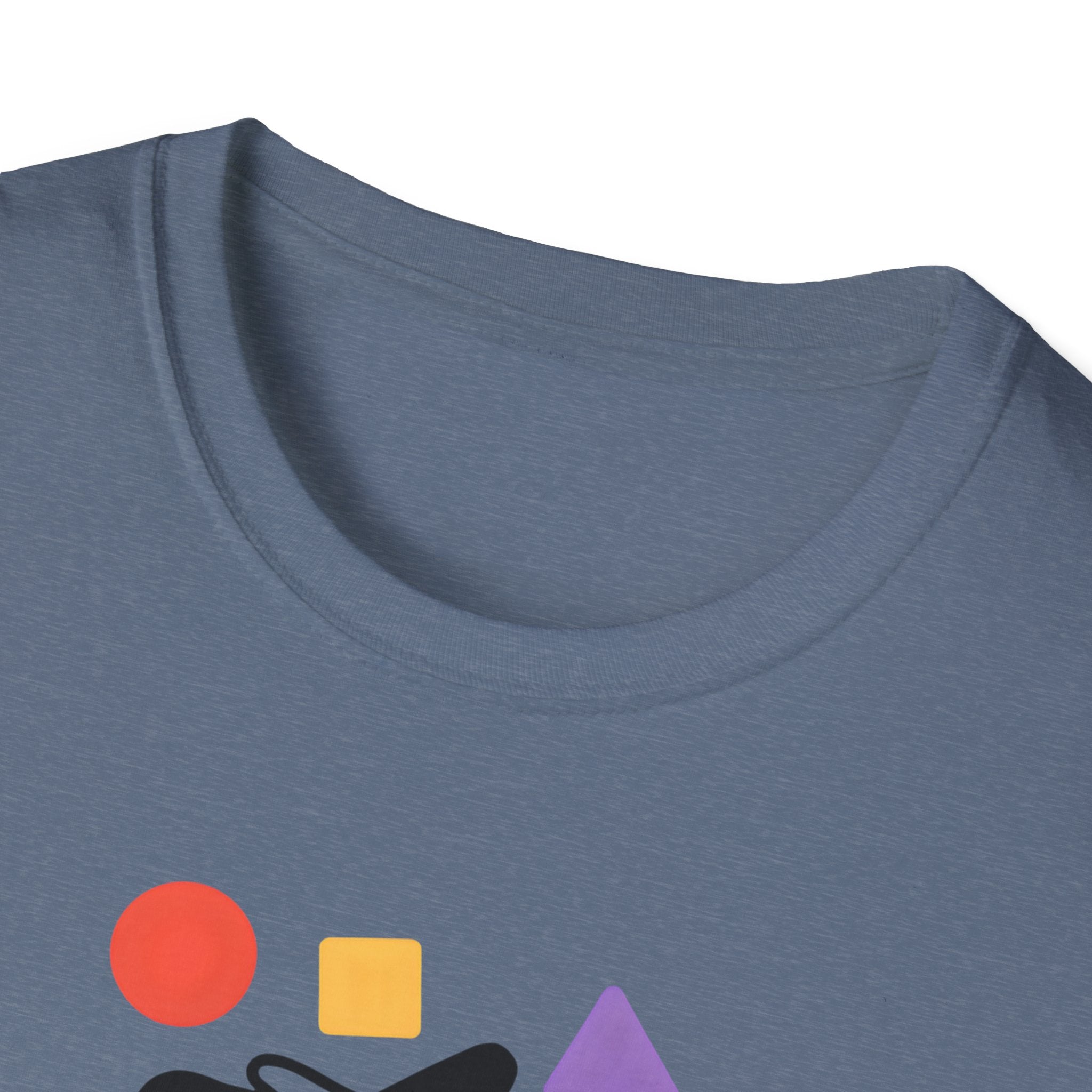 Pawsome days with colorful shapes T-Shirt