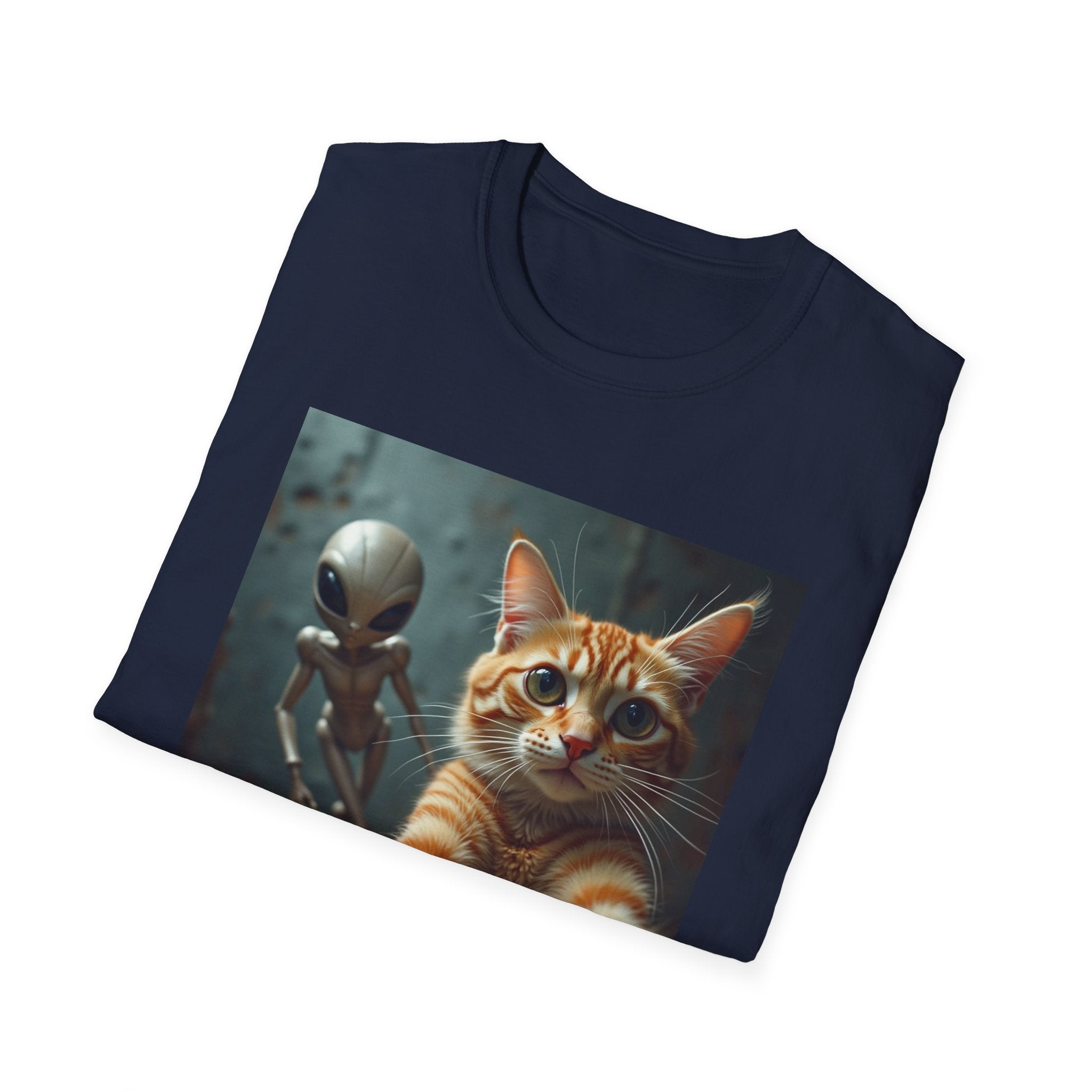 Alien Selfie T‑Shirt — Cute Ginger Cat & UFO Friend Graphic Tee