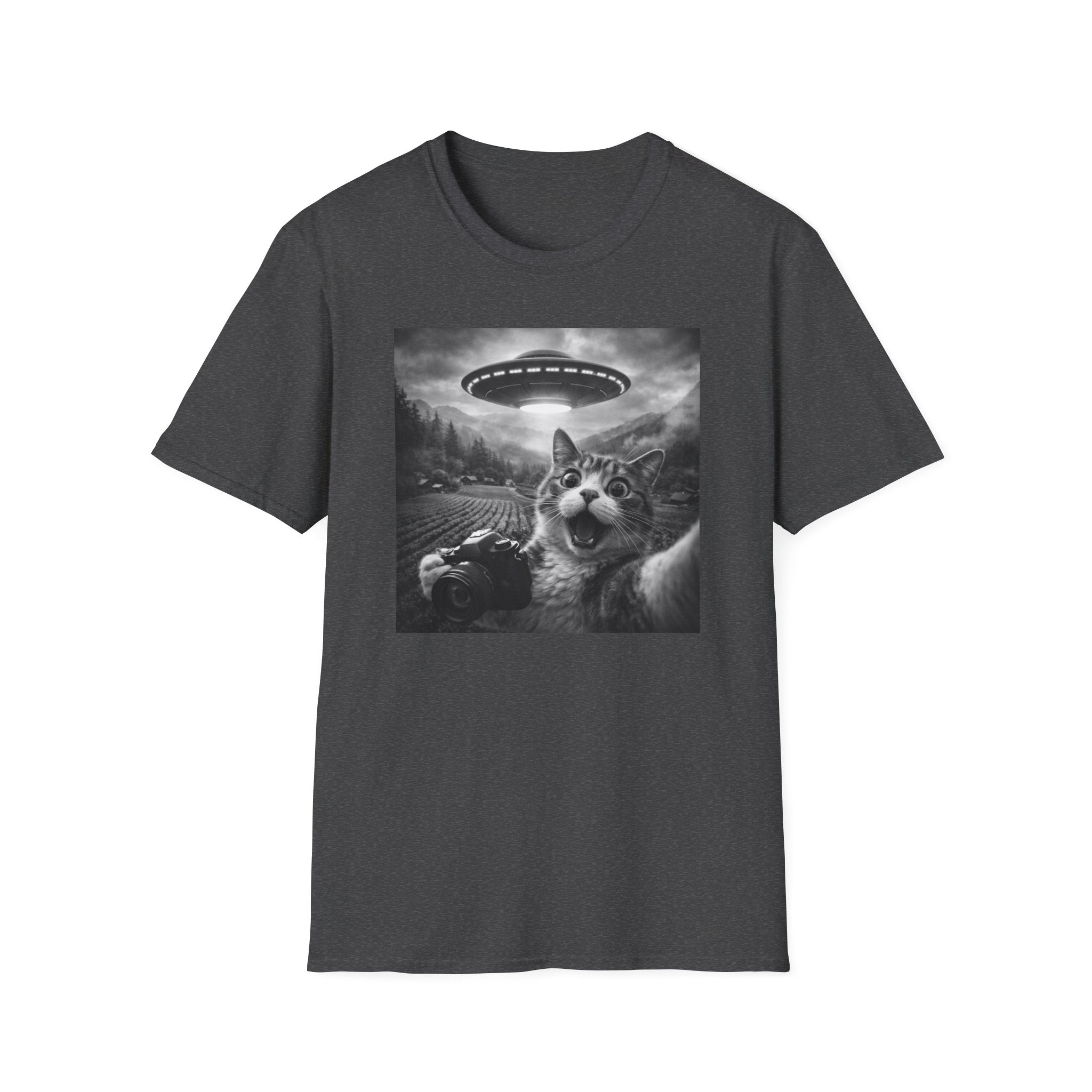 Cat UFO Selfie T-Shirt — Cute Alien Abduction Cat Graphic Tee